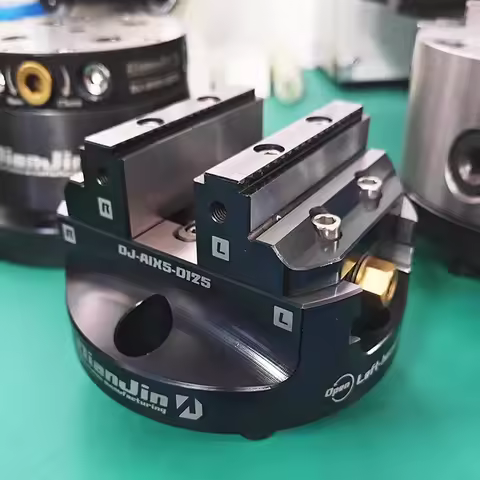 4/5 Axis CNC Self-Centering Disc Vise - 0.02mm Precision, 150Nm Torque, Hardened Alloy Steel DJ-AIX5