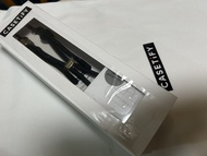 Casetify 全新黑金手機背帶