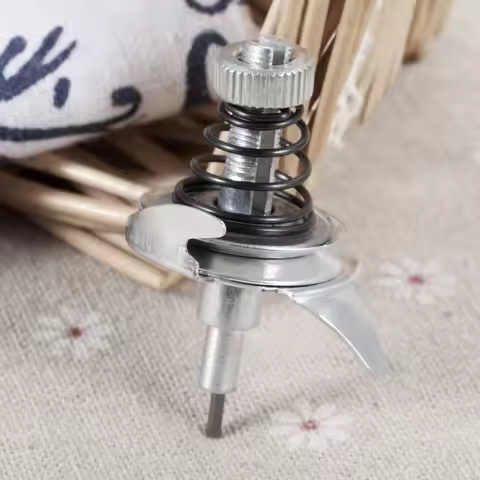 Metal Sewing Thread Adjustable Clamp Old Household Sewing Machine Parts Fit for Singer Janome Sewing