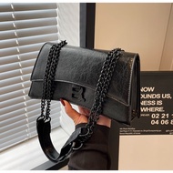 Light Luxury Simulated Hourglass Temperament Womens Bag 2026 Bag Womens New Retro Armpit Bag Fashion