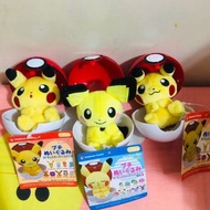 【 日本帶回】 Pokemon Center 限定 精靈球 毛公仔 (日本 Pokemon Center 限定) 比超 夢夢 小火龍  月伊貝 六尾 比卡超 百變怪 約8-10cm