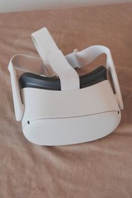 Meta Oculus Quest 2 VR Headset with Carrying Case (64GB/ White)