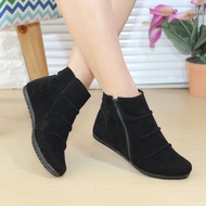 Sepatu Boots Wanita Sol Karet Tanpa Hak