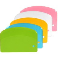 Baking Tools PP Plastic Semicircle Scraper Milk Cake Dough Cut Noodles D-Shaped Scraper Baking 26.2.