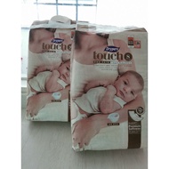 Pre-loved drypers s size pampers