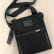 For Original のTUMIの Ballistic Nylon Shoulder Bag Men's 2203110 Alpha3 Series Fashion Small Square Bag Casual Lightweight Crossbody Bag