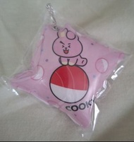 BT21 クッションチャーム 小抱枕掛飾