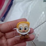 Dwarf doorables 7/ disney doorable figures/ disney doorables/ dorable