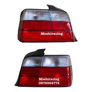 (ราคาคู่)ไฟท้าย BMW E36 รุ่น4ประตู นกแก้ว