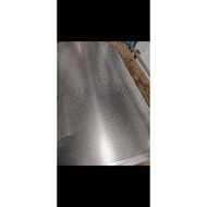 Square, hexagonal and round Motif grilles measuring 46.5 x 46.5 cm