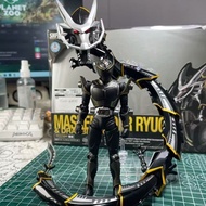 Ko Domestic SHF Kamen Rider Ryuga Dragon Rider Dragon Tooth Black Dragon Contract Beast Movable Figu
