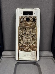 Vertu 奢華手機