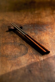 雞翅木不銹鋼筷(1入為筷子1雙+1筷架)