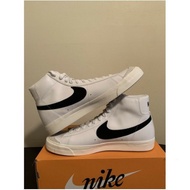 Nike Blazer mid '77 vintage hightops 'white Black' sneakers BQ6806-100