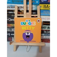 Hey Duggee: Betty - Small Board Book