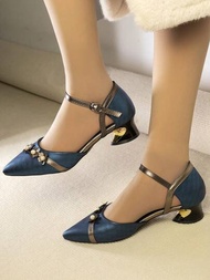 女士藍色中空涼鞋,腳踝扣環,復古厚跟,英倫風格,流行珍珠裝飾,尖頭,童話風格,性感高跟鞋