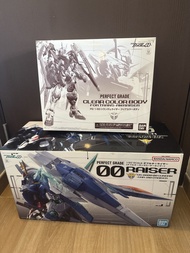 1/60 PG 機動戰士高達00 00 Raiser + 00 Trans-Am Clear Color Body（set)