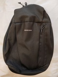 Decathlon 黑色細碼背包