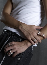 ORNN Rubble Slim Signet Ring