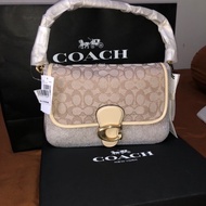 Preloved | Coach bag authentic- Taby Signature