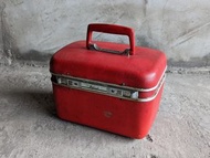 老臺灣：Echolac 紅色手提化妝箱（塑料剪髮工具箱）—古物舊貨、懷舊古道具、復古擺飾、早期民藝、早期嫁妝化妝箱、生活器物收藏