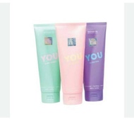 โลชั่นน้ำหอมมาดามฟิน ยู ของแท้ตัวใหม่ล่าสุด (1หลอด )160ml You Perfume Body Lotion โลชั่นผสมน้ำหอม บำรุงผิว พร้อมกันแดด ผสมน้ำหอม ผิวสวยตัวหอม  มี 3 กลิ่นให้เลือก หลอดสีชมพู หลอดสีม่วง หลอดสีเขียว