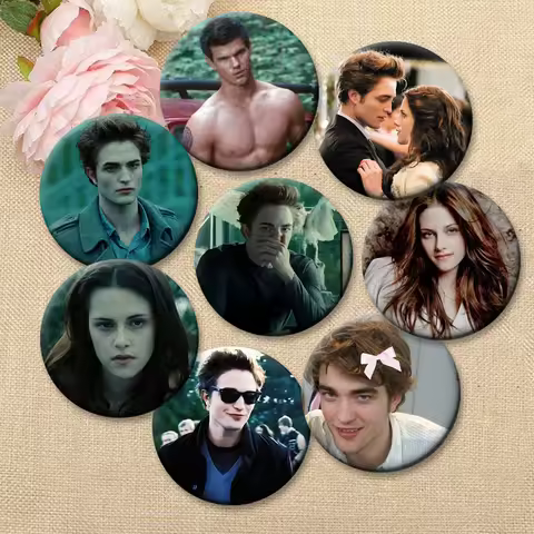 TV Series Twilight Brooches Edward Anthony Mason Cullen Isabella Marie Swan Cullen Bella Badge Round