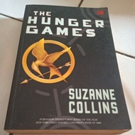 COLLINS THE HUNGER GAMES BOOK