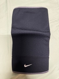 Nike 護膝 只有1隻