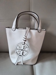 Tory Burch Miller 白色迷你水桶包