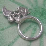 ฺBunch of flowers  Thai Karen hill tribe silver are unique. beauty as a valuable souvenir.Valuable g