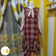 Brown checkered dress with ribbon