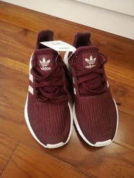 Adidas Swift Run W 運動鞋 棕紅色39碼