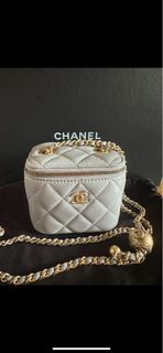 Chanel 金球小盒子