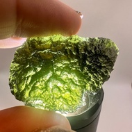 หายาก! Moldavite-11กรัมจาก Chlumสาธารณรัฐเชกคุณภาพของพิพิธภัณฑ์