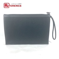 Christian Louboutin鉚釘手拿包