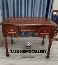 美式復古多功能實用北美進口白蜡木書枱,工作枱,電腦枱. 全實木打造,實用性高,三櫃桶設計,線條古典優雅.係一款高貴又型格的實用書枱,化妝枱,工作枱. 100L X 60D X 76H CM