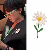 READY G-Dragon Bros Daisy Brooch GDagon Daisy White Green GD Pin Badge