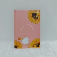 [PRELOVED HARDCOVER ORIGINAL] Sunny Everywhere by Sunny Dahye (Signed Edition)
