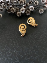 古董金色MONET線條夾式耳環 C739