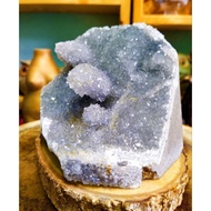 white amethyst geode with stalactite flowers-/紫晶镇/紫晶洞/amethyst cave