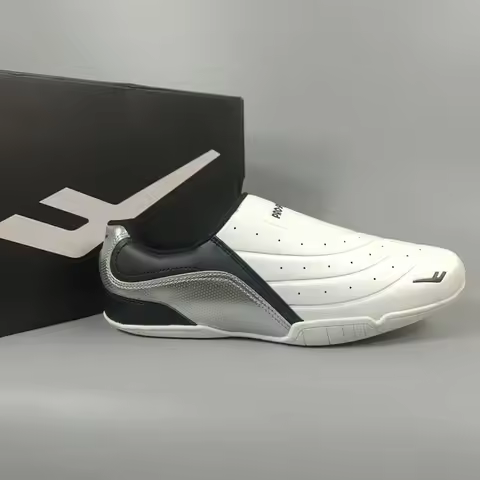 2026 Men Women Martial Arts Training Shoes Professional Taekwondo Training Shoe Indoor Comprehensive