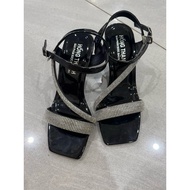 Beautiful shoes with 9cm high heels