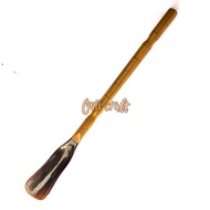 Shoe horn shoe spoon made of horn and teak wood