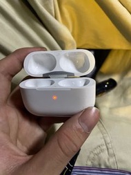 AirPods Pro 充電盒