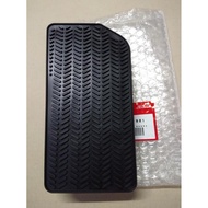 6.6 Honda Mobilio Foot Rest