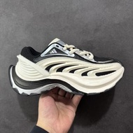 Adidas Ozelia 運動鞋