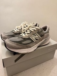 New Balance 990 v6
