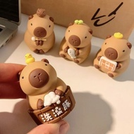 卡皮巴拉小摆件 Capybara decoration