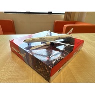 Japan Airlines B777-300ER